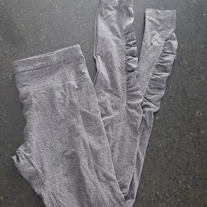 Gray ruffle leggings 